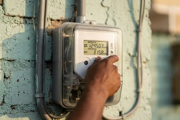 Proyecto Gestión de Trámites CNEL y Medidor Bidireccional - imagen 2